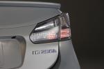 Lexus HS250h 2009 года